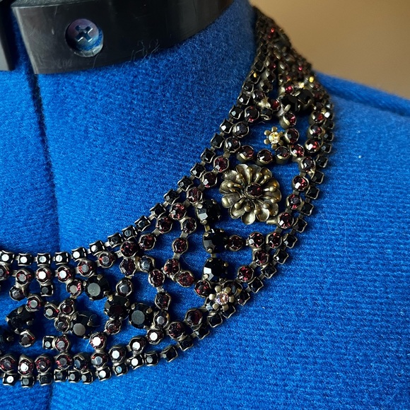 Black and Burgundy Bib style Sorrelli Necklace - Picture 6 of 9